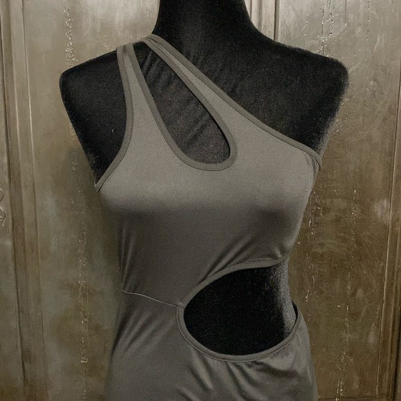 SHEIN black workout Romper - size Medium NWNT - Picture 4 of 10